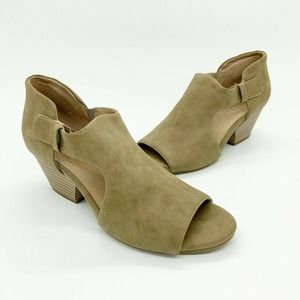 Naturalizer Daya Cutout Ankle Boots Open Toe Tan